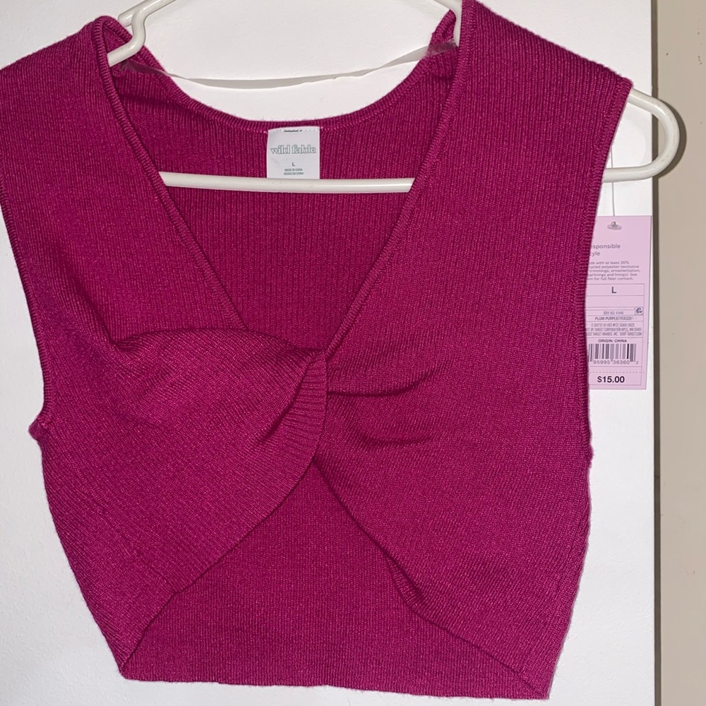Crop top with knot